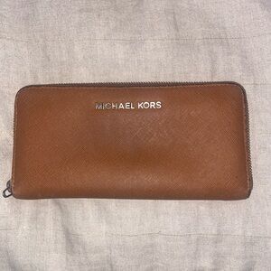 Michale Kors camel color wallet